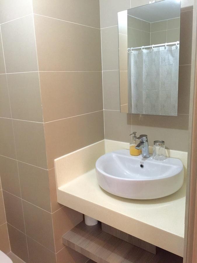 Antel Serenity Suites At Poblacion Makati Makati City Екстер'єр фото