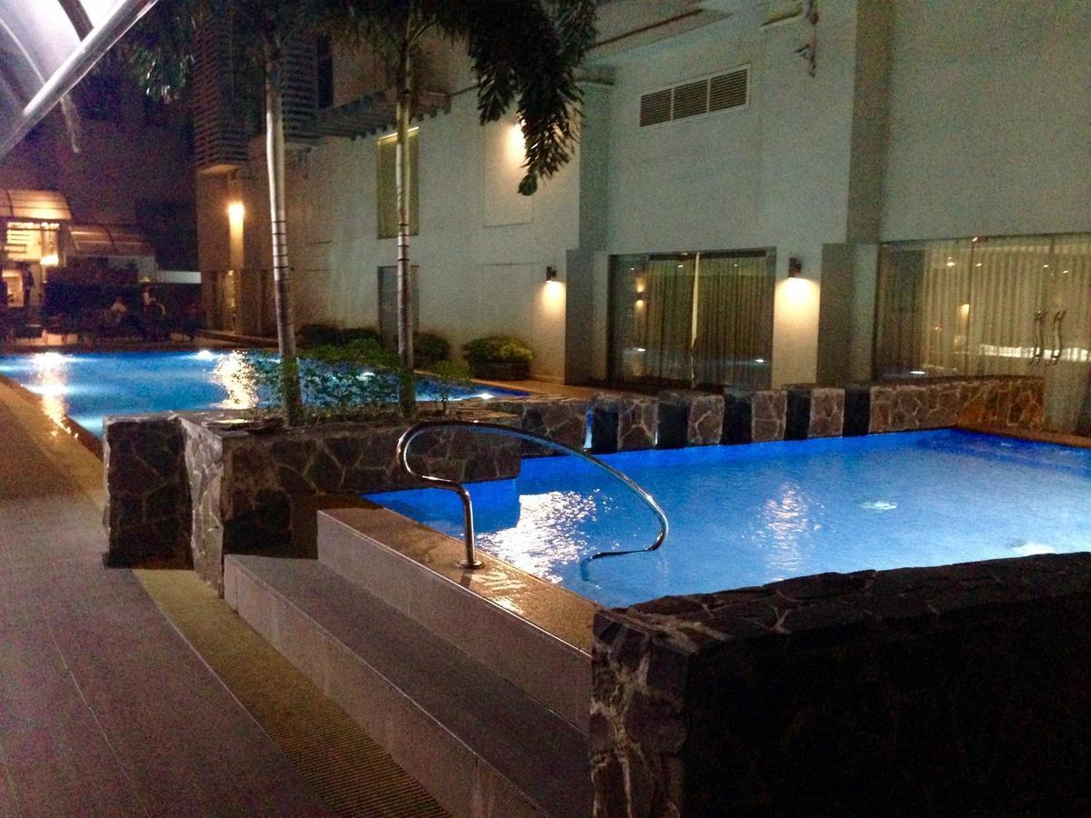 Antel Serenity Suites At Poblacion Makati Makati City Екстер'єр фото