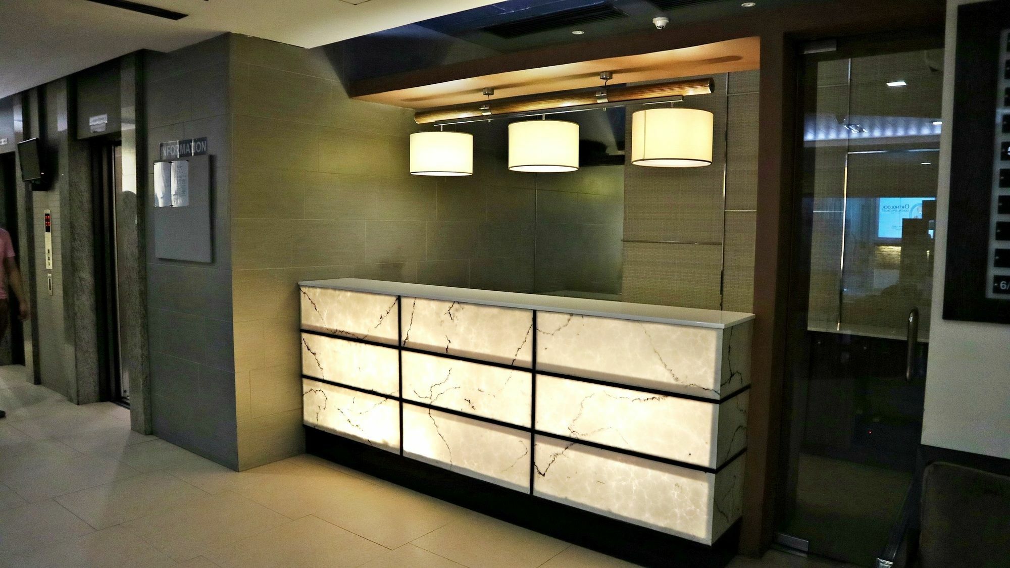 Antel Serenity Suites At Poblacion Makati Makati City Екстер'єр фото
